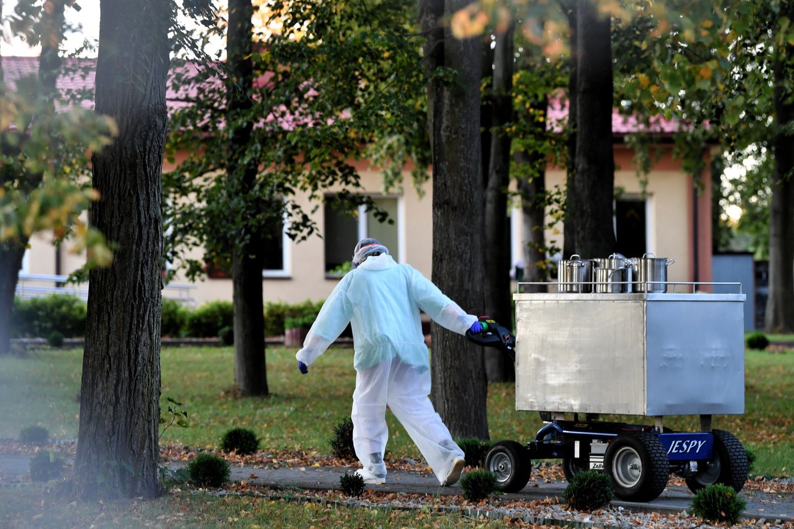 Koronawirus spowodował tam setki zgonów. Dramat w DPS-ach