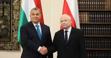 Niemieckie media o autorytarnym zagrożeniu ze strony PiS i Fidesz