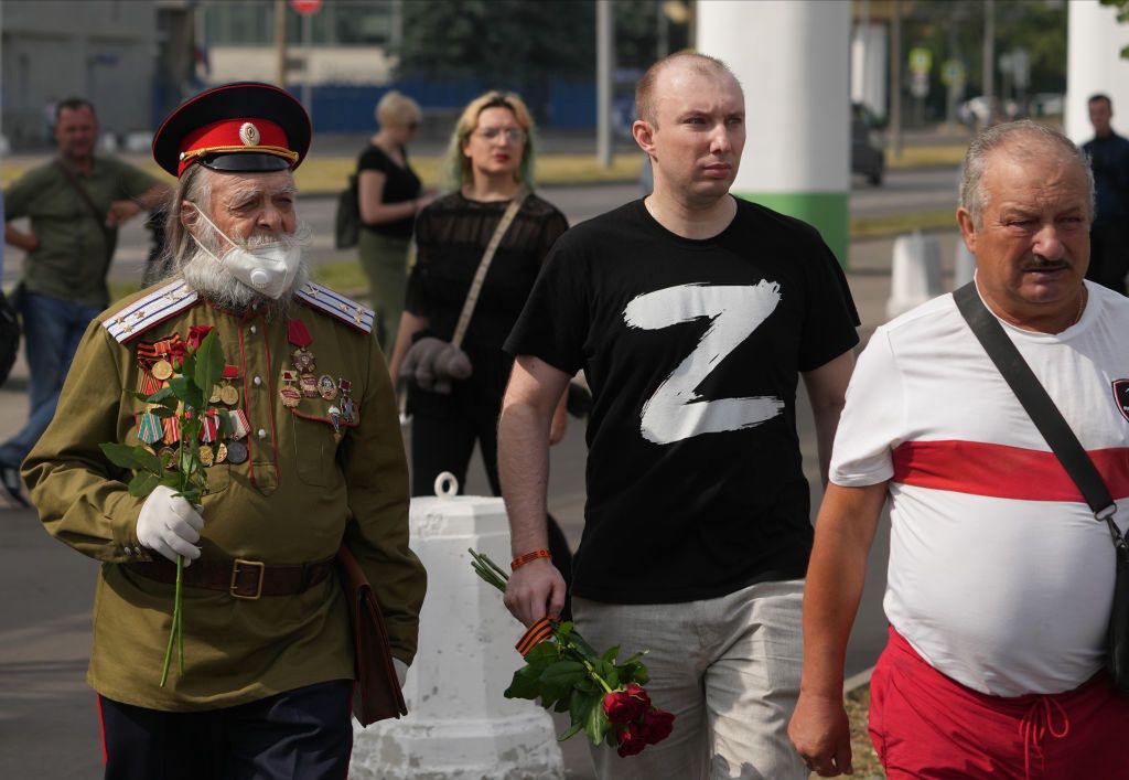 Setki mieszkańców Moskwy pojawiło się 23 sierpnia pod siedzibą telewizji rosyjskiej przy Ostankino by pożegnać Duginę