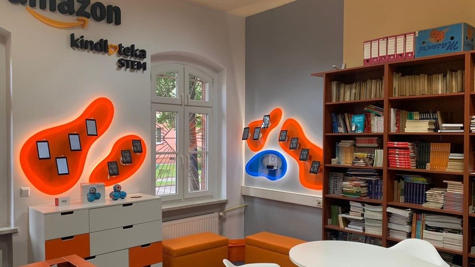 Wrocław. Powrót do szkoły wielkim wyzwaniem. Program STEM Kindloteka pomoże uczniom 