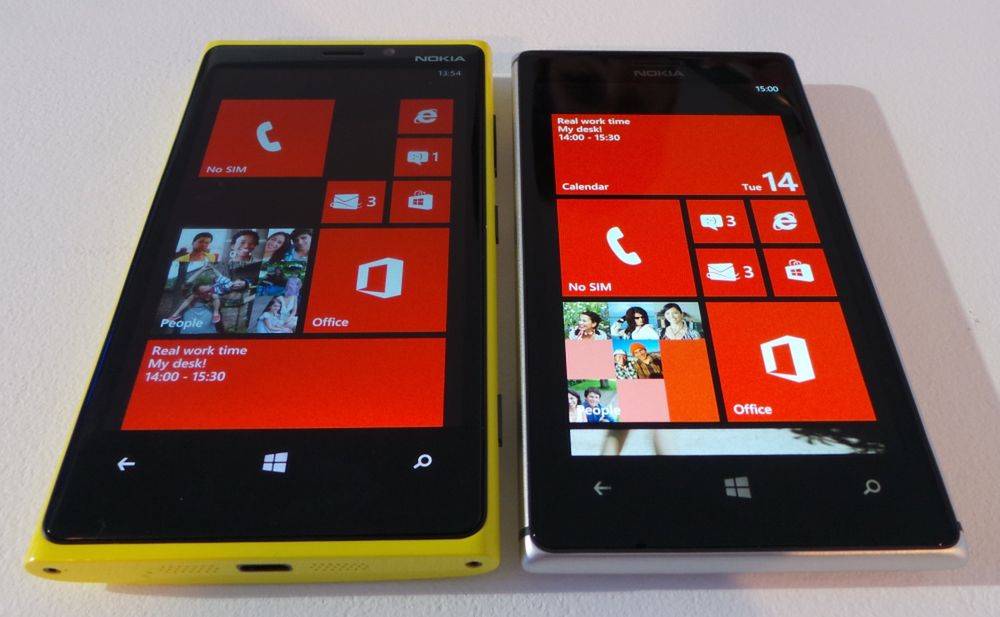 Nokia Lumia 920 vs Lumia 925 (fot. wł)