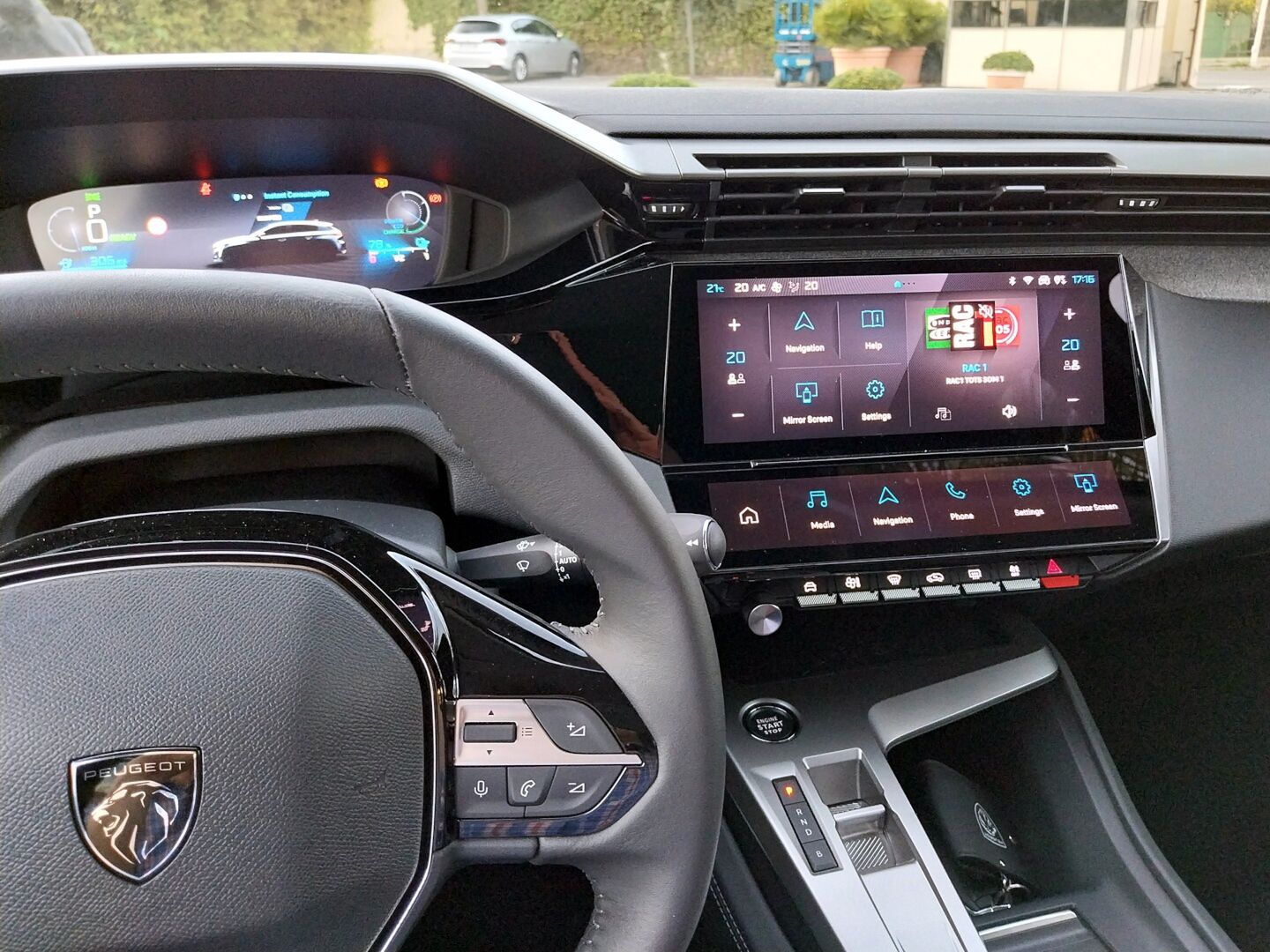 Peugeot E-308
