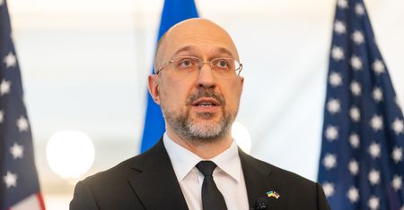 Podpiszą umowę po Wielkanocy? Premier Ukrainy poleci do USA