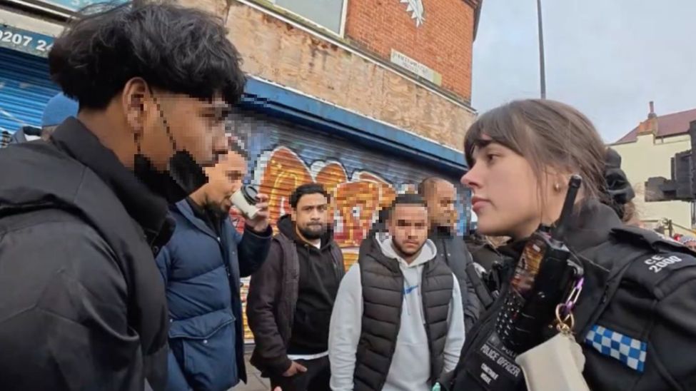 Incydent w Anglii. Policjantka usłyszała: "To teren muzułmański"