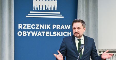 Zamieszanie wokół sprawozdania PiS. RPO zabrał głos