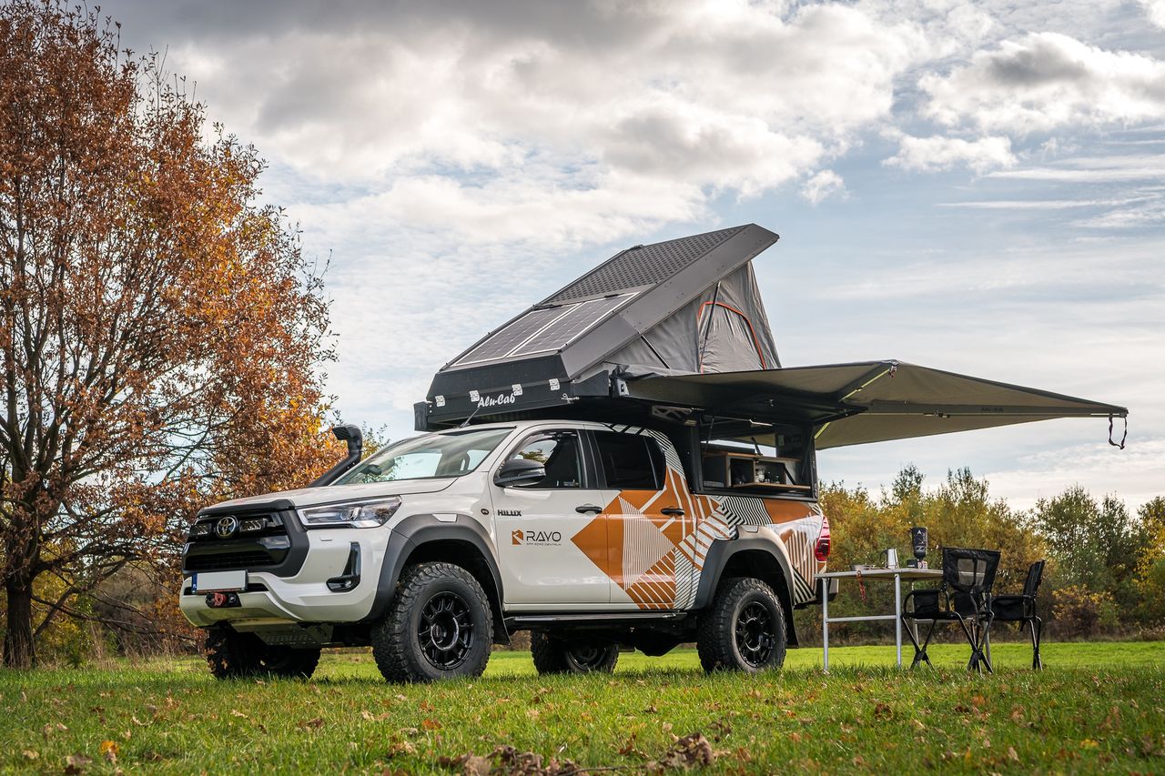 Toyota Hilux z Wrocławia przygotowana na wyprawy. Jak czegoś tu jeszcze brakuje, to daj znać