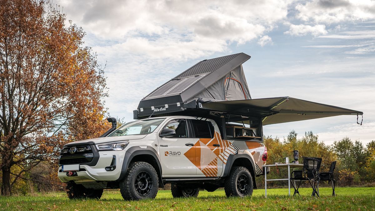 Toyota Hilux by Rayo Off Road Centrum