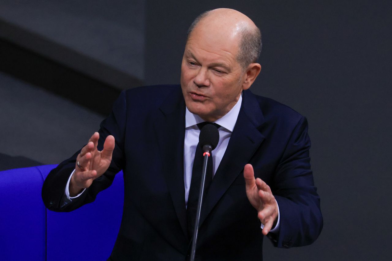 Volkswagen factory closures ignite political storm in Germany