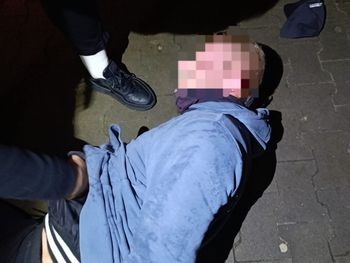 Goleniów: Przy pomocy łomu próbowali obrabować paczkomat. Włamywacze wpadli na gorącym uczynku