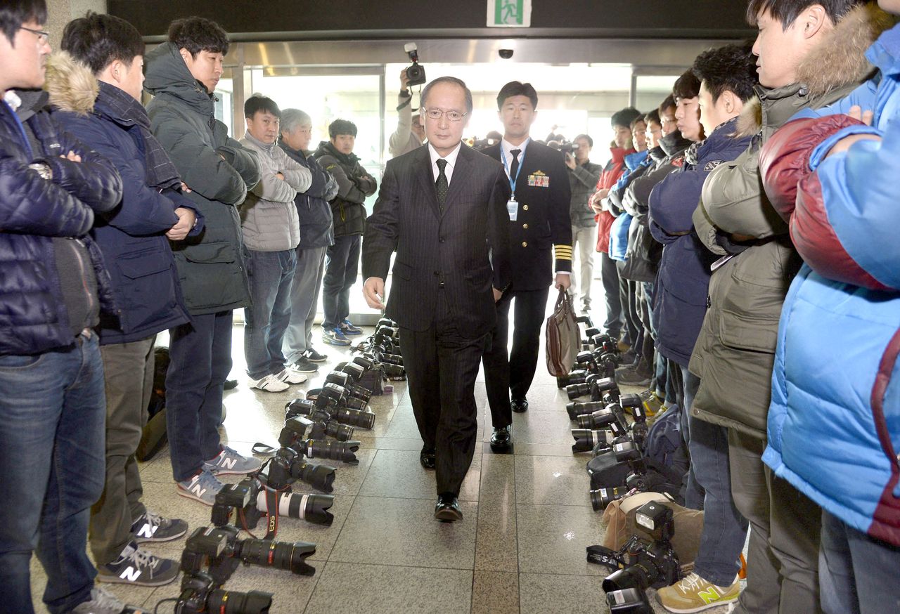 Bojkot fotoreporterów w Korei Południowej. Odmówili fotografowania japońskiego dyplomaty