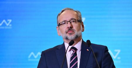 Druzgocące badanie dla Niedzielskiego. Cezary Tomczyk komentuje