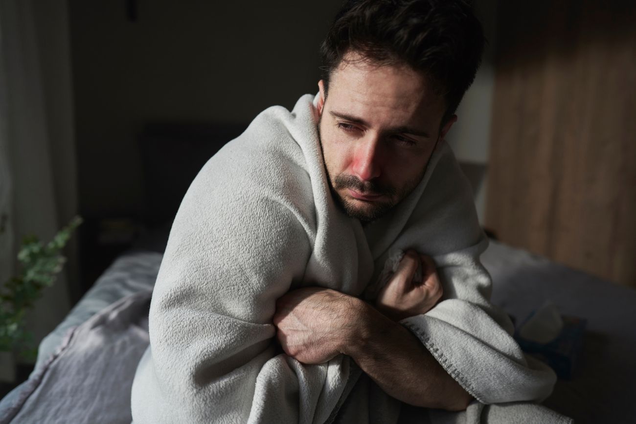 W przypadku wysokiej gorączki, której towarzyszą dreszcze, skontaktuj się z lekarzem