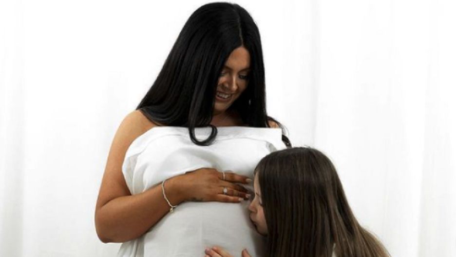 Była surogatką. Mówi, jak to zniosła jej siedmioletnia córka