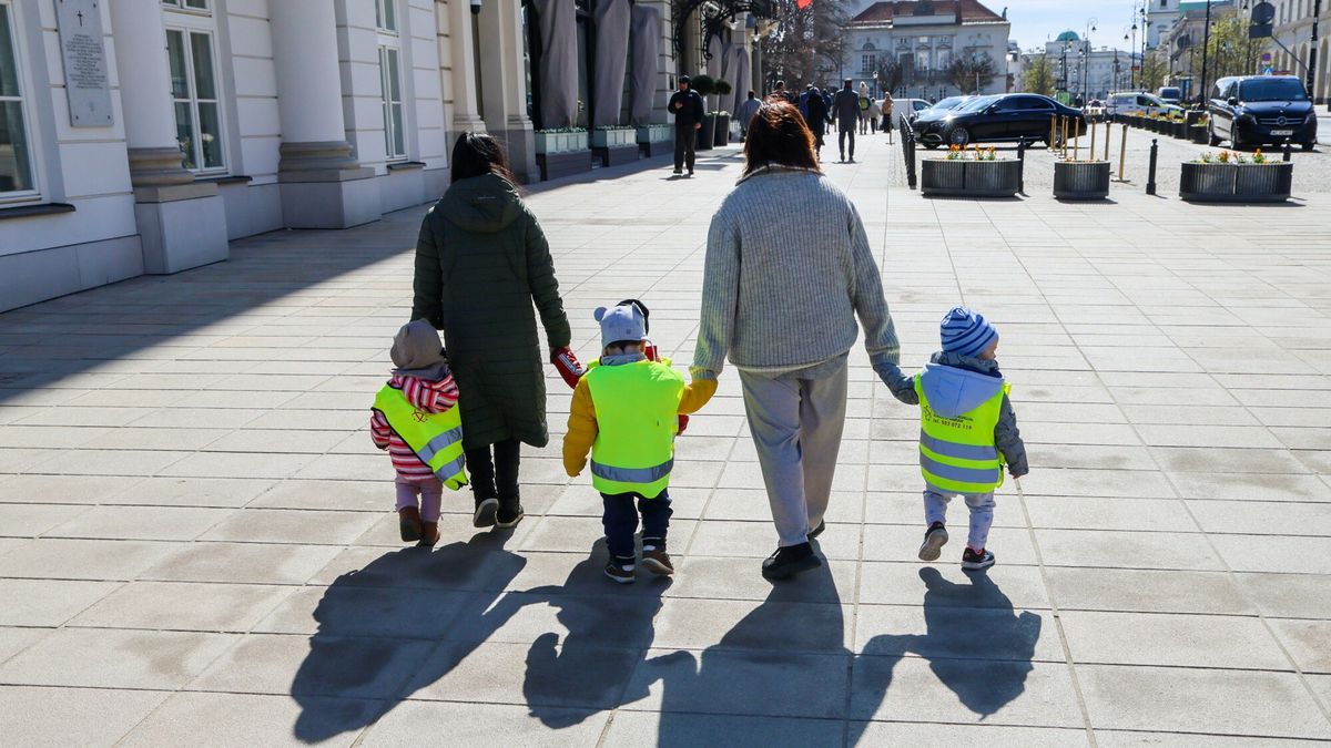 Niż demograficzny uderzył w przedszkola. Są nowe dane