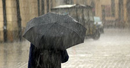 Pogoda podzieli Polskę. Deszcz i śnieg. Wiadomo gdzie najbardziej