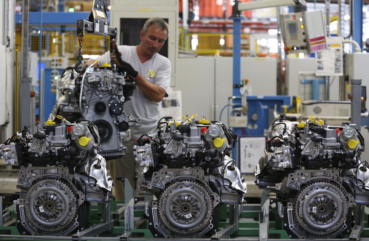 Production line at the Dacia factory