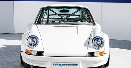 Klasyczne Porsche 911 z silnikiem Tesli. Więcej mocy, ale mniej duszy