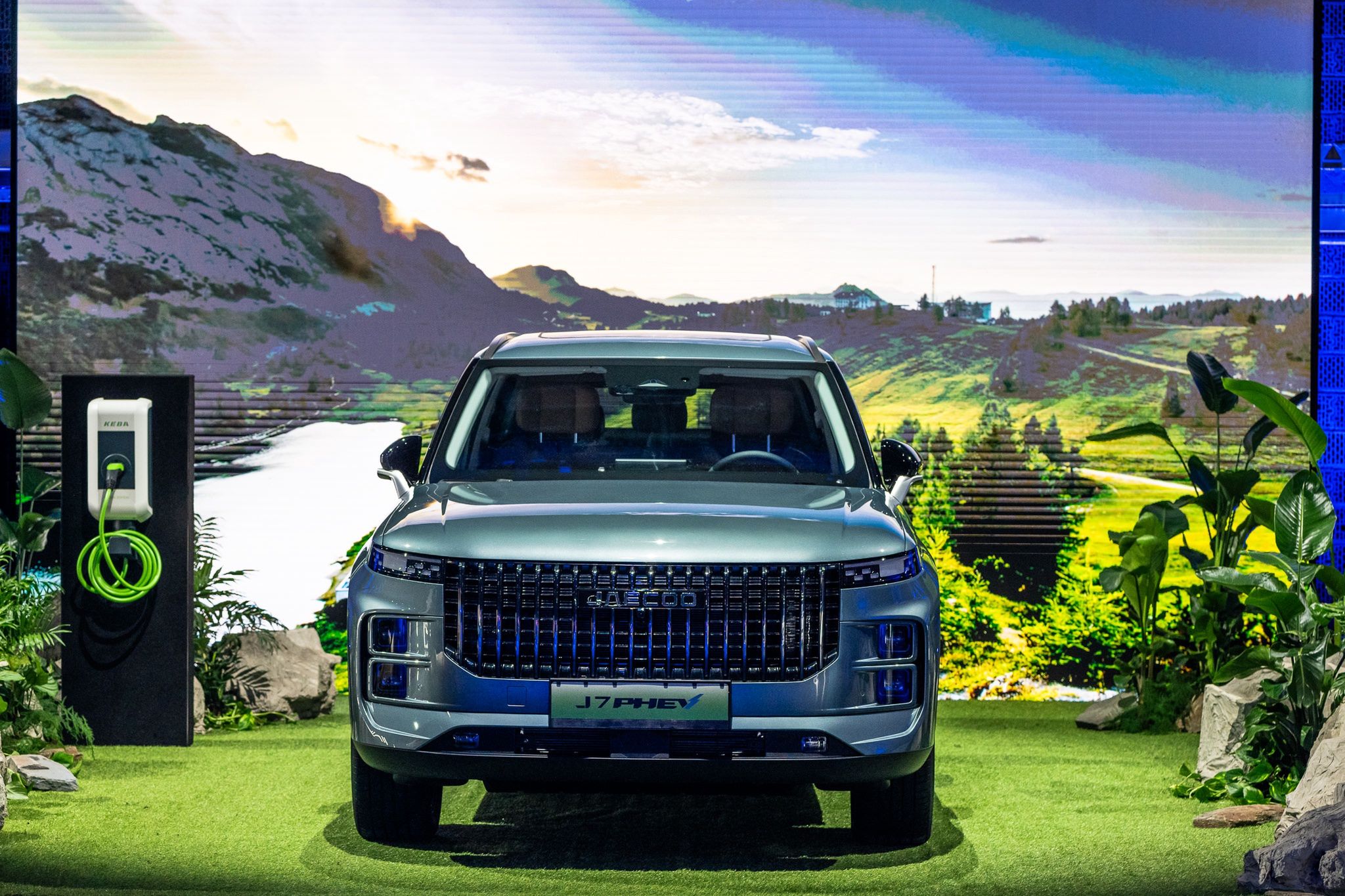 Jaecoo J7 PHEV kosztuje od 139 tys. 900 zł w wariancie bazowym