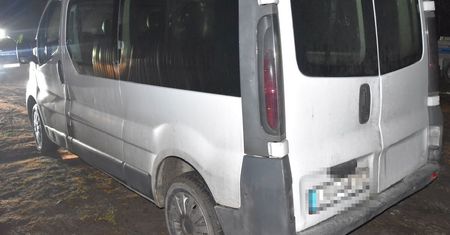 Jechał wężykiem „busiarz” miał 3 promile w organizmie. Złamał aktywny zakaz do kierowania