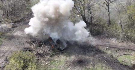 Nagranie wywołuje salwy śmiechu. "To na pewno robota kadyrowców"