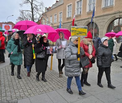 Nie chcą dać się opiłować z ziemi. Jadą protestować do Warszawy