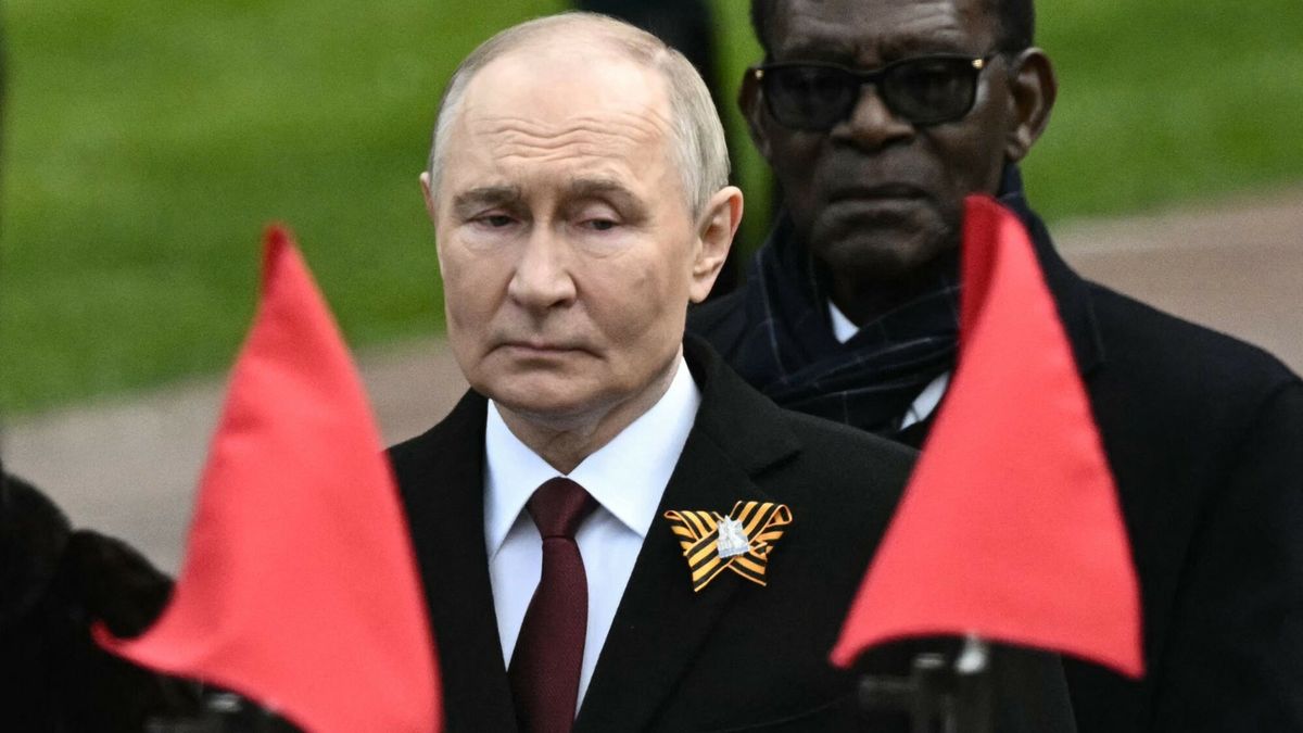 Temporary
Russian President Vladimir Putin attends a ceremony to lay flowers at the Tomb of the Unknown Soldier by the Kremlin wall in central Moscow on May 9, 2025. Russia celebrates the 80th anniversary of the Soviet Union's victory over Nazi Germany in World War Two (WWII). (Photo by Angelos Tzortzinis / AFP)
ANGELOS TZORTZINIS