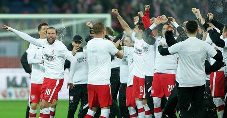 Podolski oglądał Polaków z trybun. To napisał po meczu