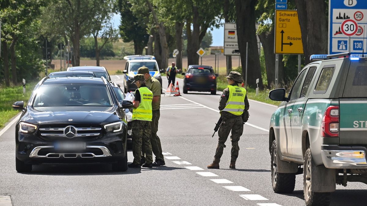 kontrola graniczna
Marcin Bielecki
granica, granicy, kontrola graniczna, s�u�by, kontrole graniczne, polsko niemiecka, polsko-niemiecka, tymczasowe