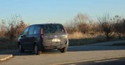 Legnica: Toyota uderzyła w Fiata przy przejściu dla pieszych