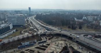 Kraków: Prezydent chce by środki z KPO przesunąć na Strefę Czystego Transportu w mieście. Trochę późno na apele o alternatywy dla kierowców