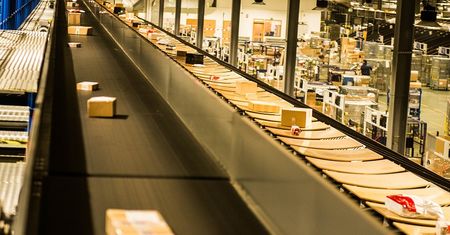 Zamawiałeś coś z Aliexpress? Poczta Polska zawiesza przyjmowanie przesyłek do Chin