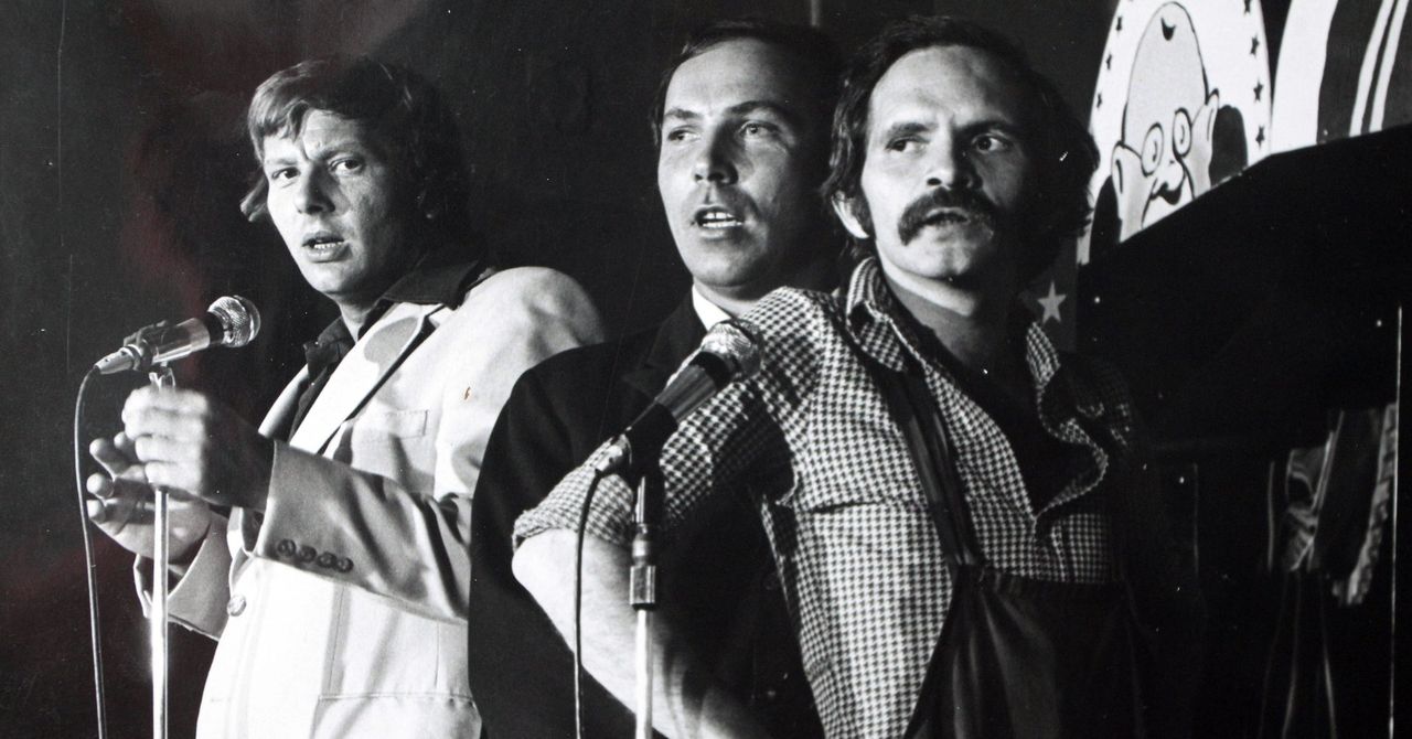 Nowa książka o Kabarecie Tey. "Z tyłu sceny" to wyjątkowe wydanie albumowe o legendarnym kabarecie