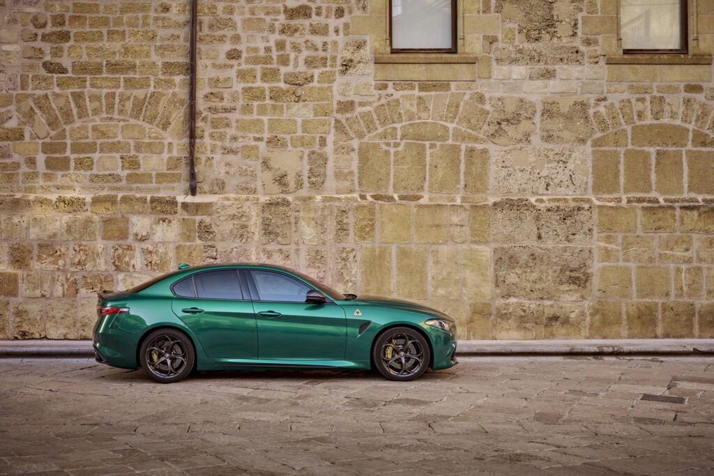Alfa Romeo Giulia i Stelvio Quadrifoglio
