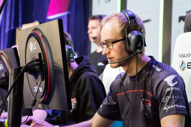 zawody e-sportowe
