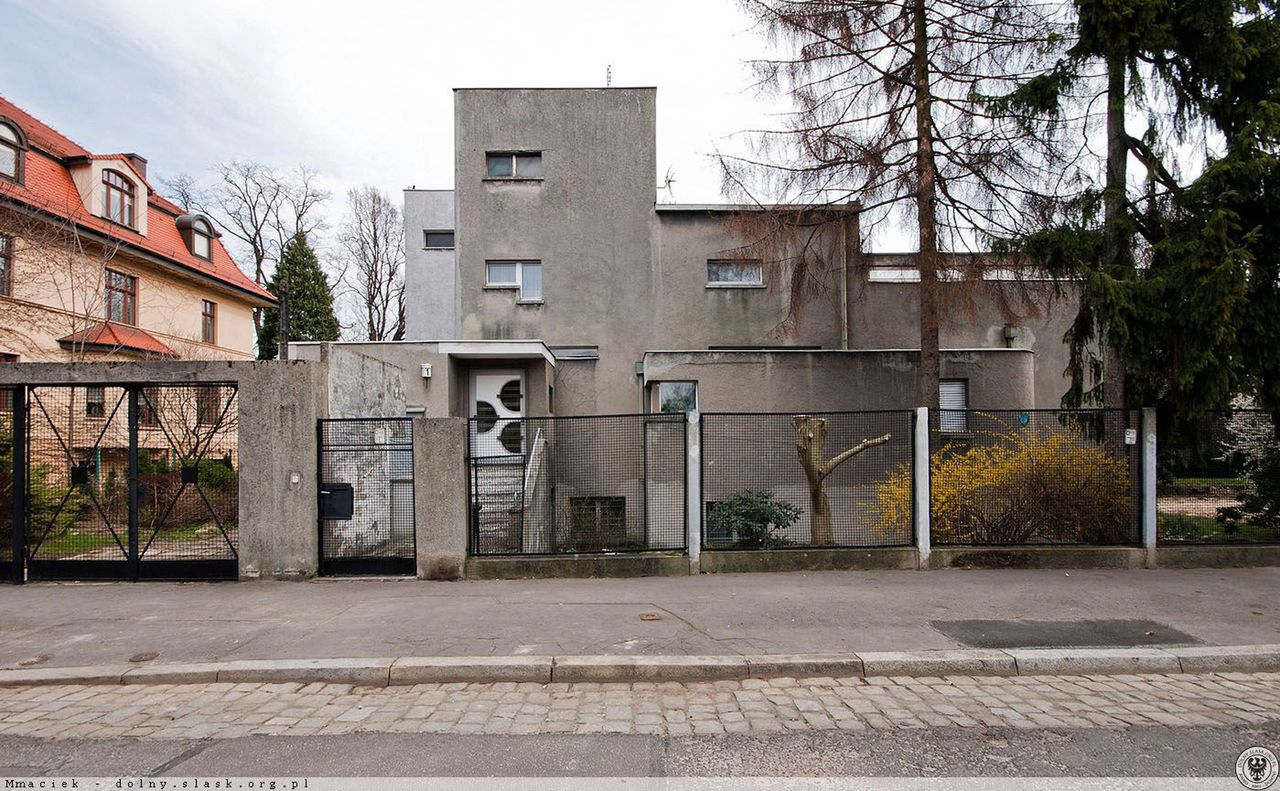 Wrocław. Willa z balkonem do gimnastyki i bank w Rynku. Mamy nowe zabytki