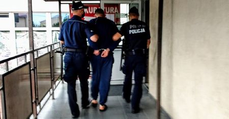 Brutalne zabójstwo w Grajewie. Kijami śmiertelnie pobili 52-latka