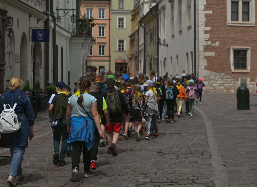 Dodatkowe pieniądze dla uczniów. Ministerstwo zapowiada rozszerzenie programu "Poznaj Polskę"