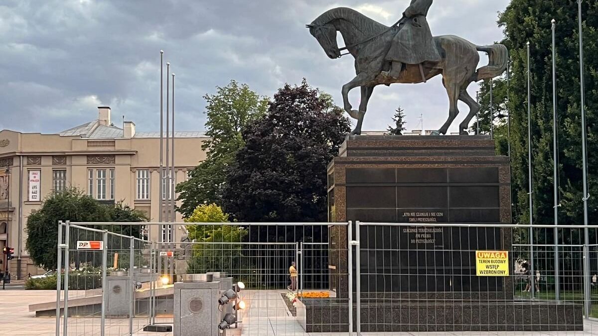 Piłsudzki na Kasztance w Lublinie