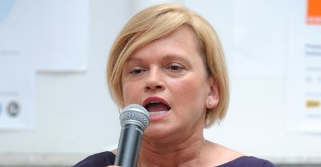 Figura rezygnuje z "Agenta". "Boi się zostawić córki"