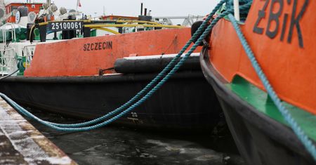 Szczecin bezradny. Wraki statków zagrażają bezpieczeństwu na Odrze