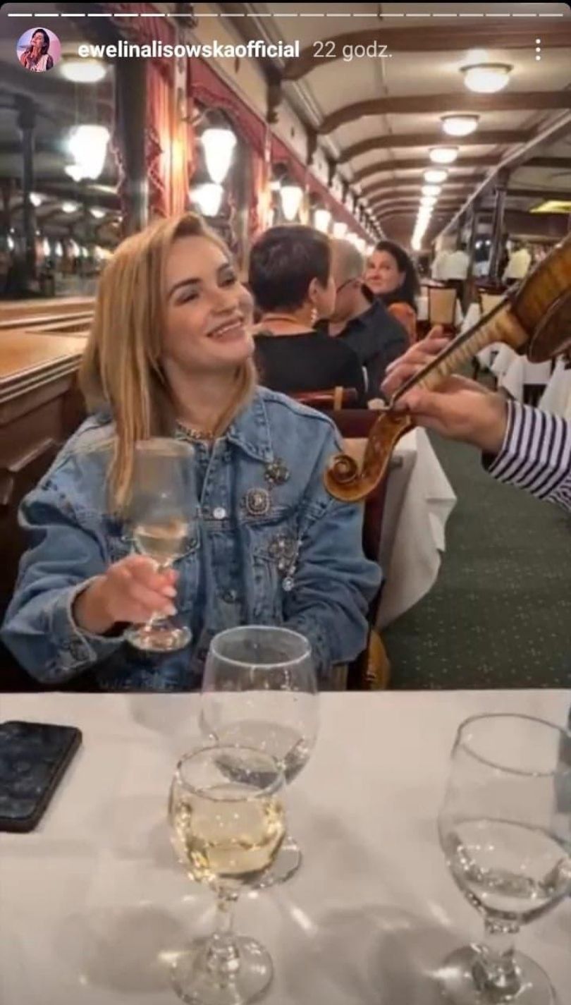 Ewelina Lisowska spotyka się z byłym narzeczonym Joanny Opozdy