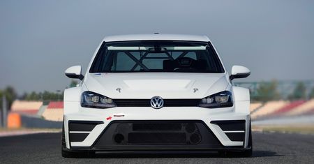 Volkswagen przygotował samochód wyścigowy do TCR International Series [aktualizacja]