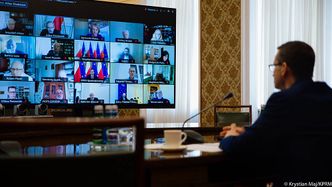 Konferencja ws. obostrzeń. Koniec z regionalizacją. Wiemy, co z weselami