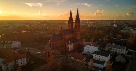 Omijane przez turystów miasto w Polsce. Mało kto wie, że jest jednym z najstarszych