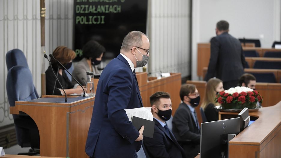 Strajk kobiet. Senat o działaniach policji wobec protestujących. Adam Bodnar: Mam wrażenie, że sprawy zaszły za daleko