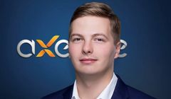 Jacek Konrad Dąbrowski: z Sarota PR do Axence