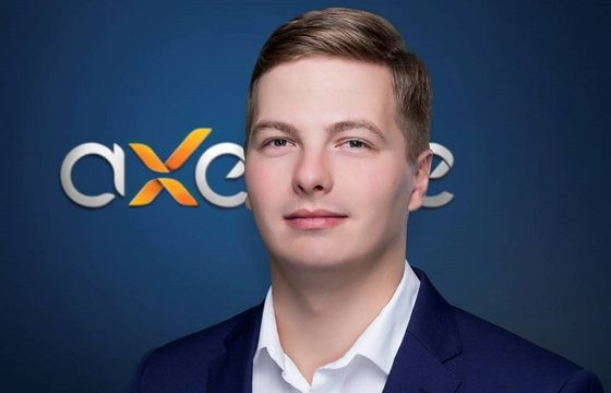 Jacek Konrad Dąbrowski: z Sarota PR do Axence