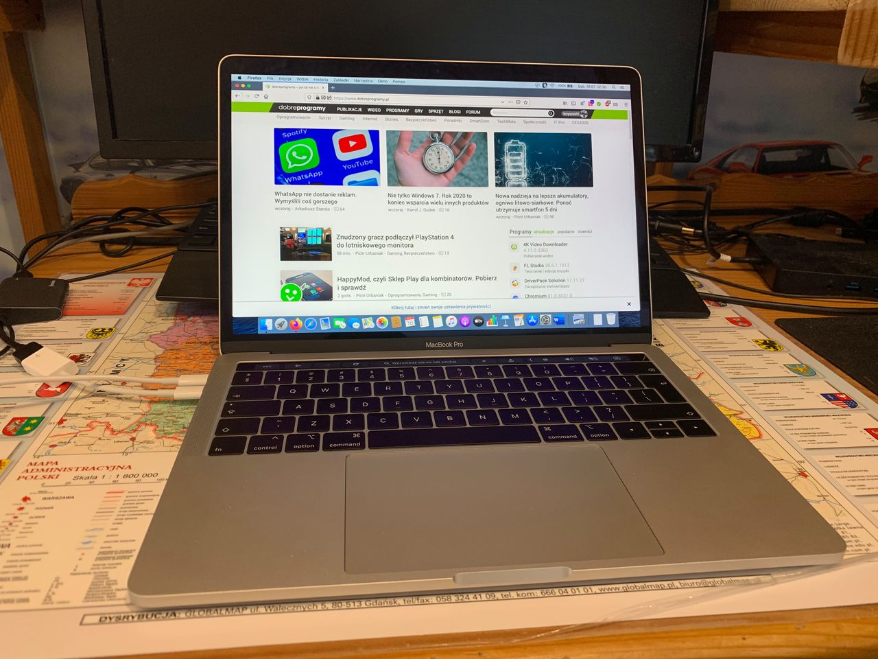 Spojrzenie na najtańszego Macbooka Pro 2019
