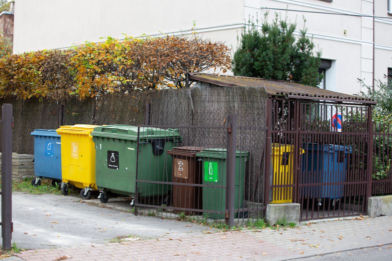 Wywóz śmieci. Jest problem z blokami bez licznika głównego