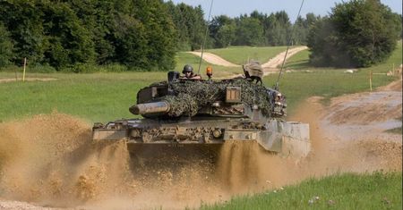 Kolejne czołgi i nie tylko dla Ukrainy? Trwa debata w Szwajcarii